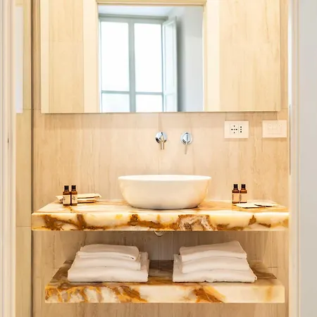 Apartment Palazzo Raggi Luxury *